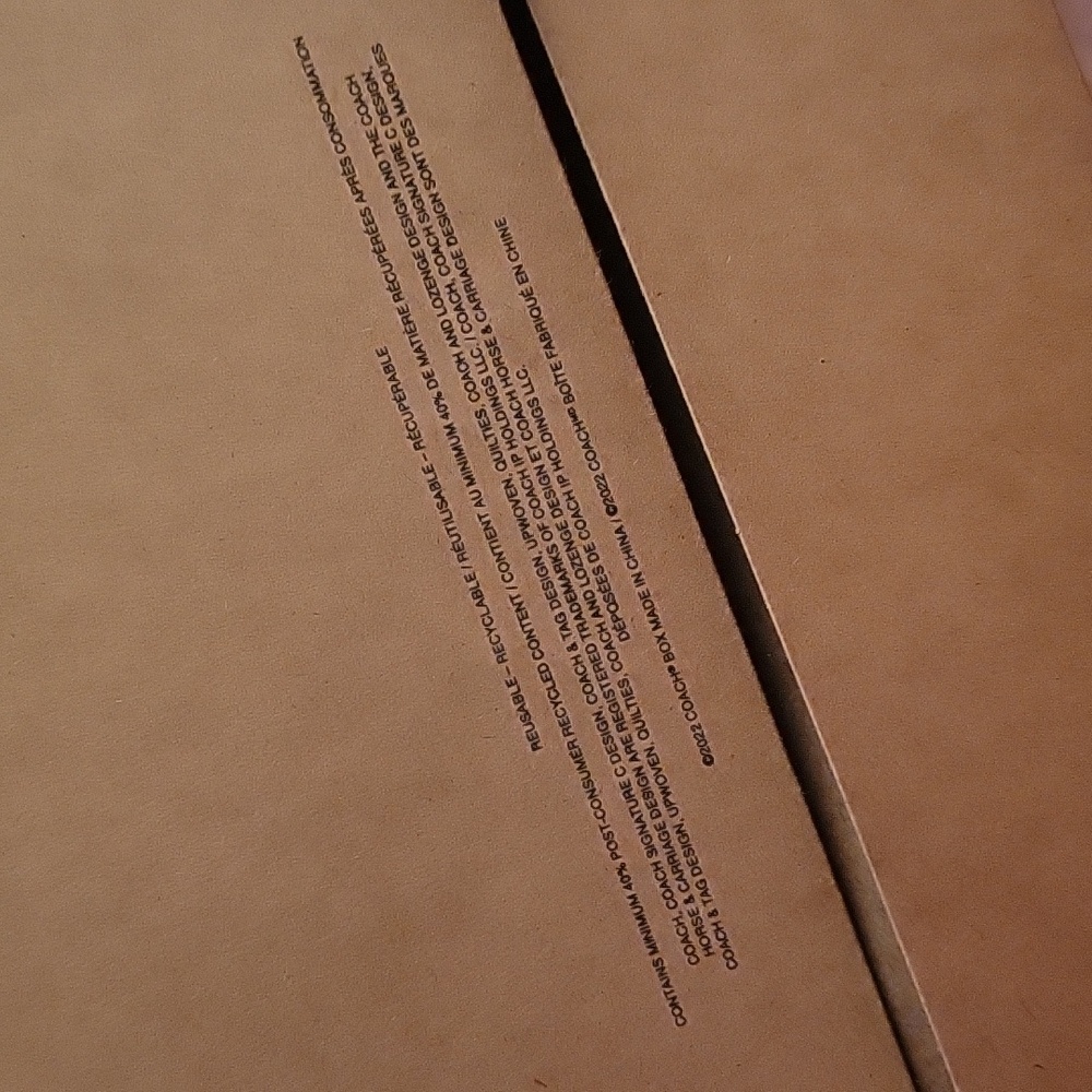 Coach Box - Picture 6 of 7